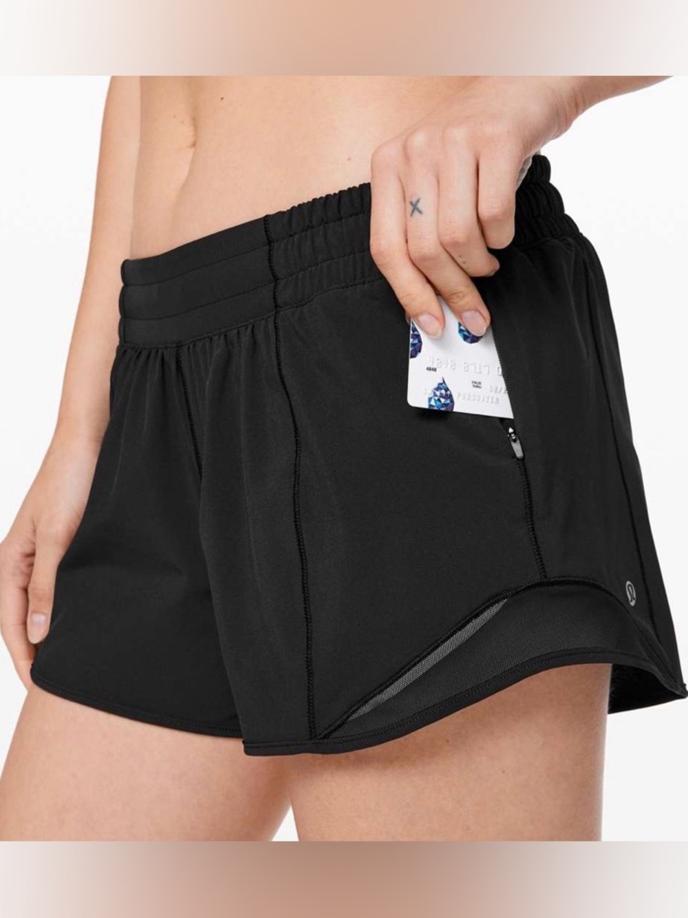NWT Lululemon Hotty Hot Shorts, 4”, size 0